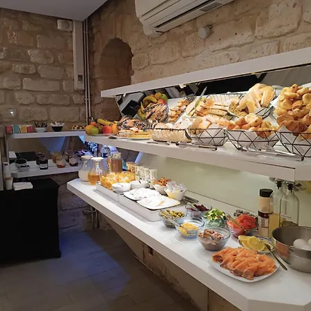 Hotel Aida Marais 3*