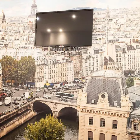 アイーダ マレ 3* パリ