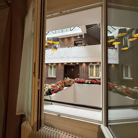 ホテル アイーダ マレ パリ