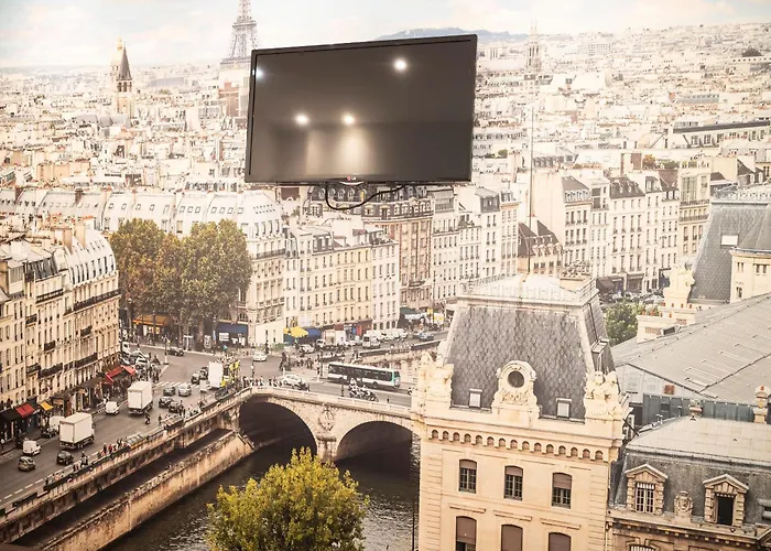 Aida Marais 3* Parigi