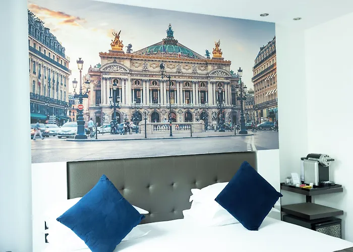 Отель Aida Marais